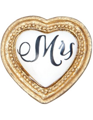 Kovová úchytka Srdce s nápisem Mrs. - Kliknutím zobrazíte detail obrázku.